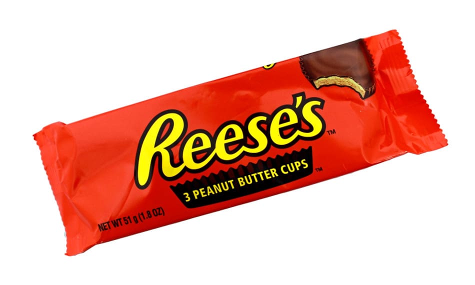 Butter cups. Шоколадка Reeses. Reeses батончик. Шоколад с арахисовой пастой Reeses. Конфеты с арахисовой пастой Reeses.