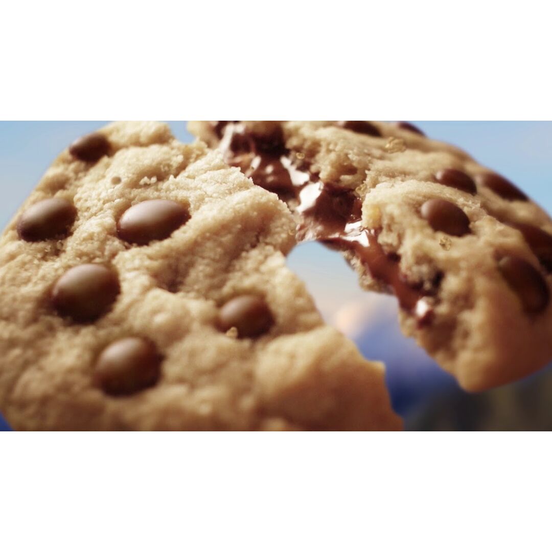 Печенье Milka Sensations(белые) с мягкой шоколадной начинкой 156гр, изображение 2