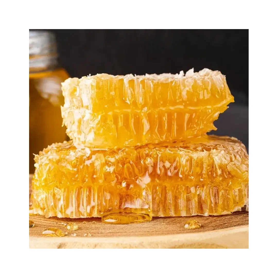 Мед БАШКИРСКИЕ ПАСЕКИ сотовый, подарочный, 250-300 гр., изображение 2