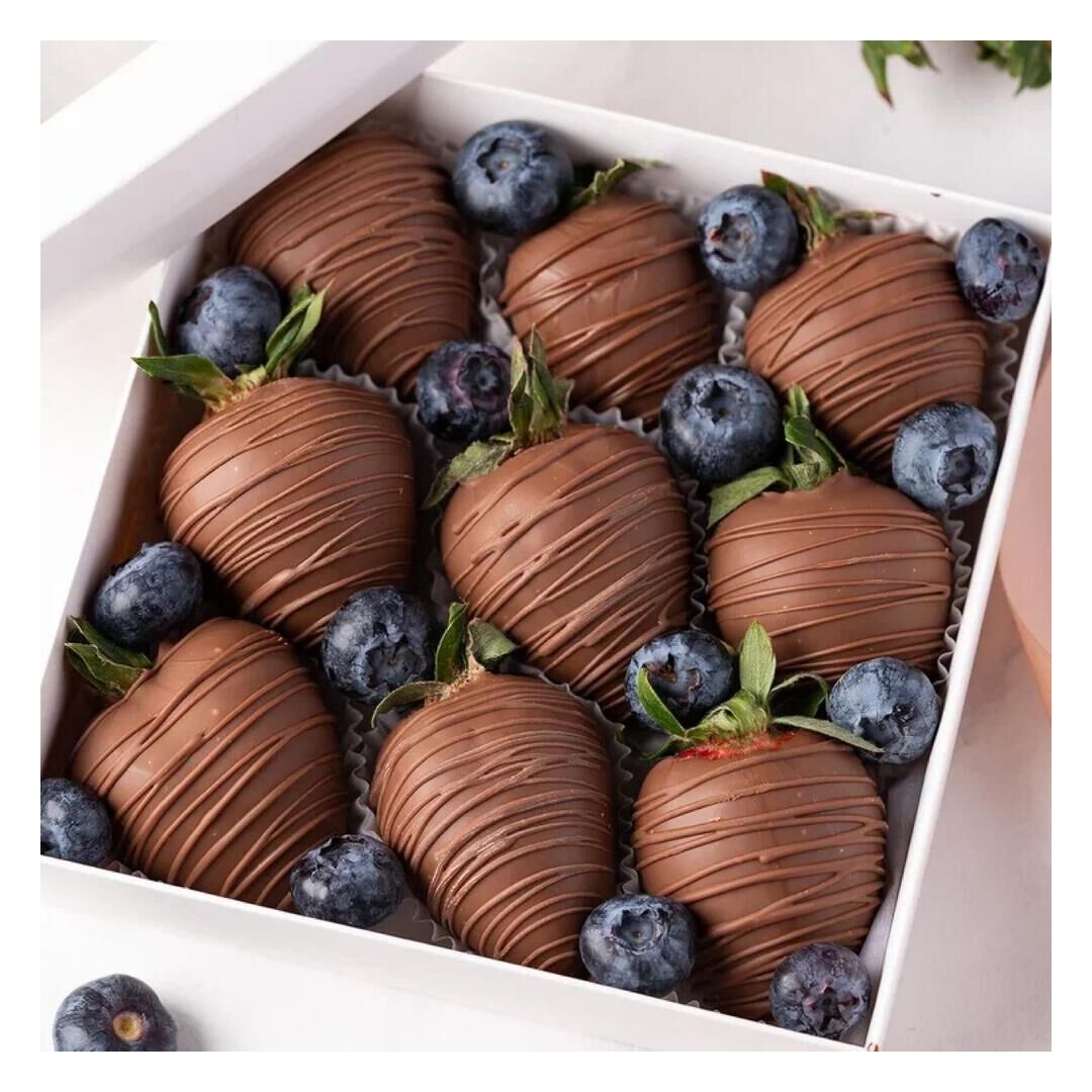 Клубника в шоколаде «Blueberry» (9-12 ягод), изображение 2
