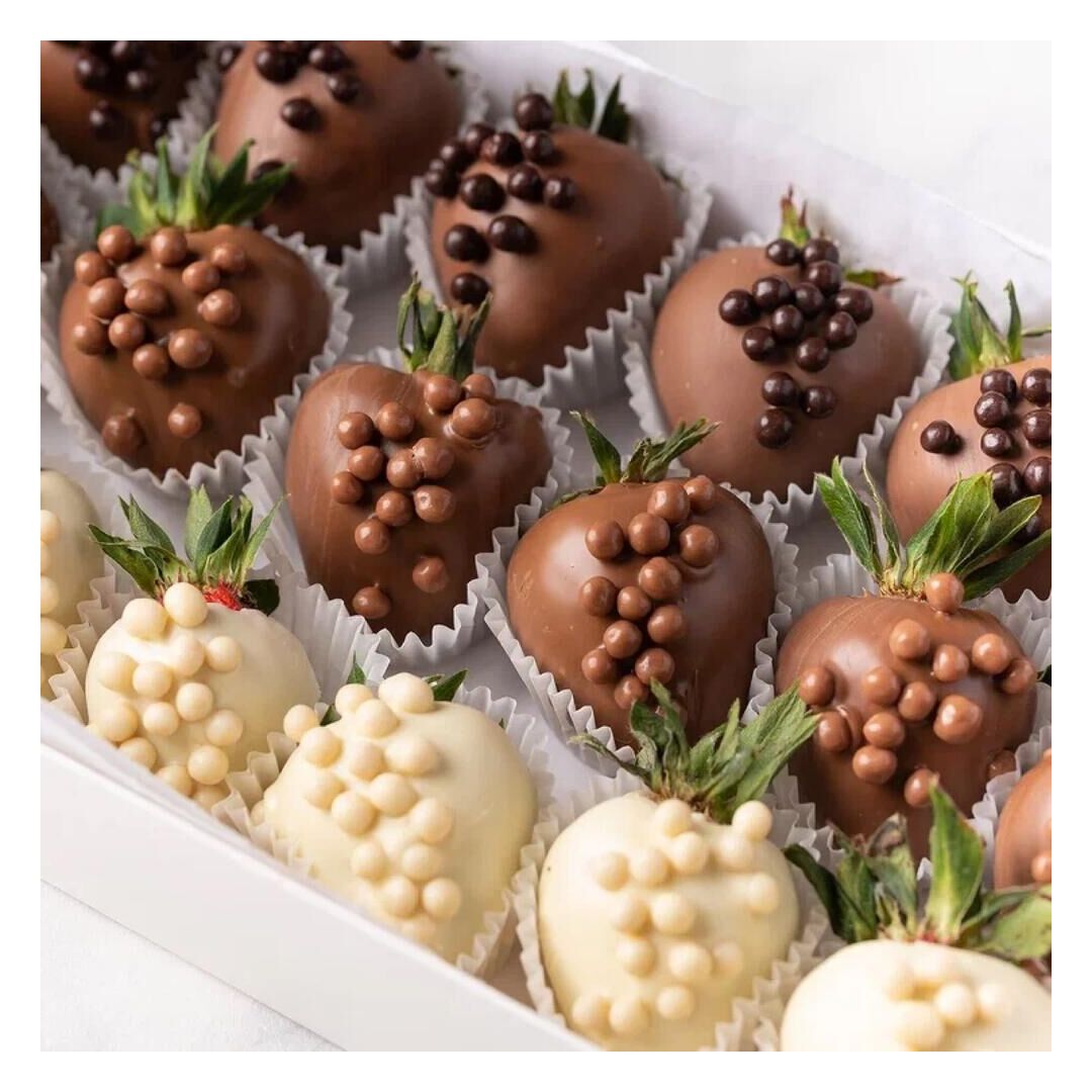 Клубника в шоколаде «Три шоколада» (18-21 ягода), изображение 4