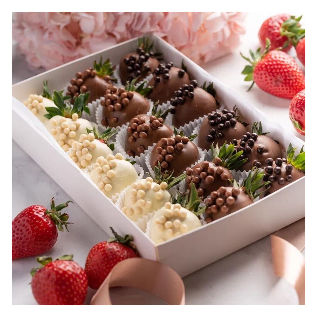 Клубника в шоколаде «Три шоколада» (18-21 ягода), изображение 6