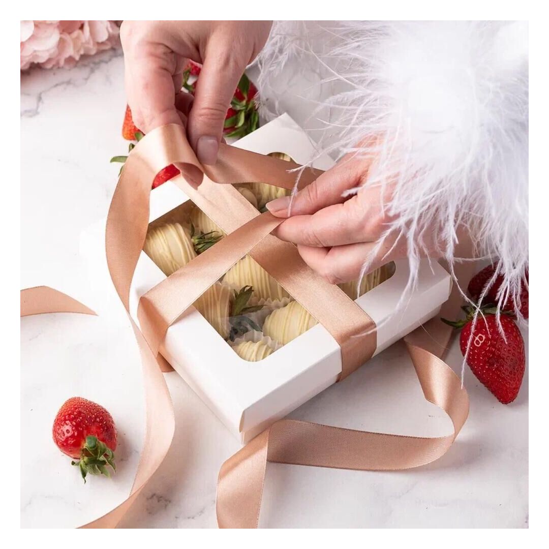 Клубника в шоколаде White Classic (9 - 12 ягод), изображение 4