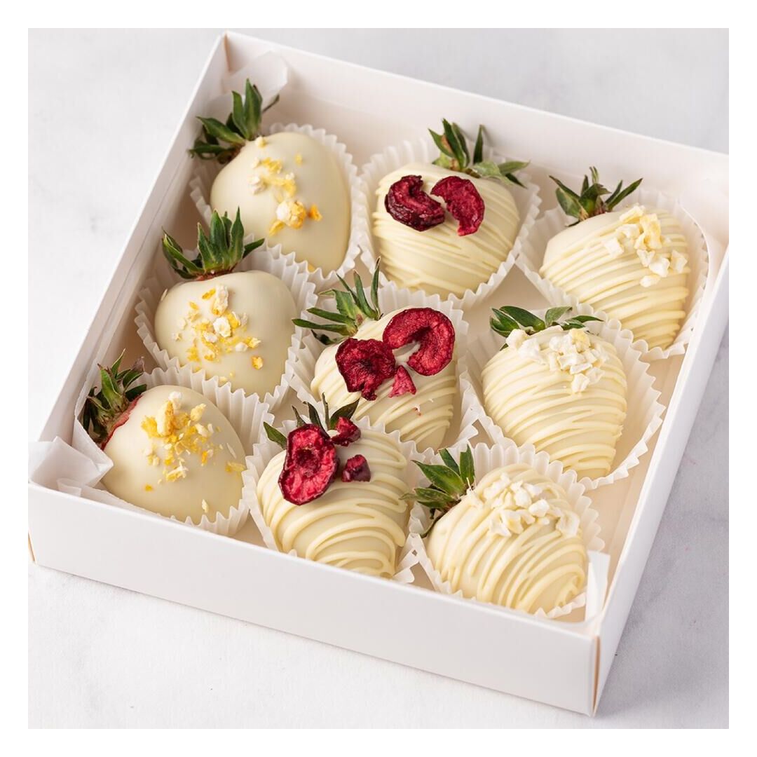Клубника в белом шоколаде White Cherry Berry