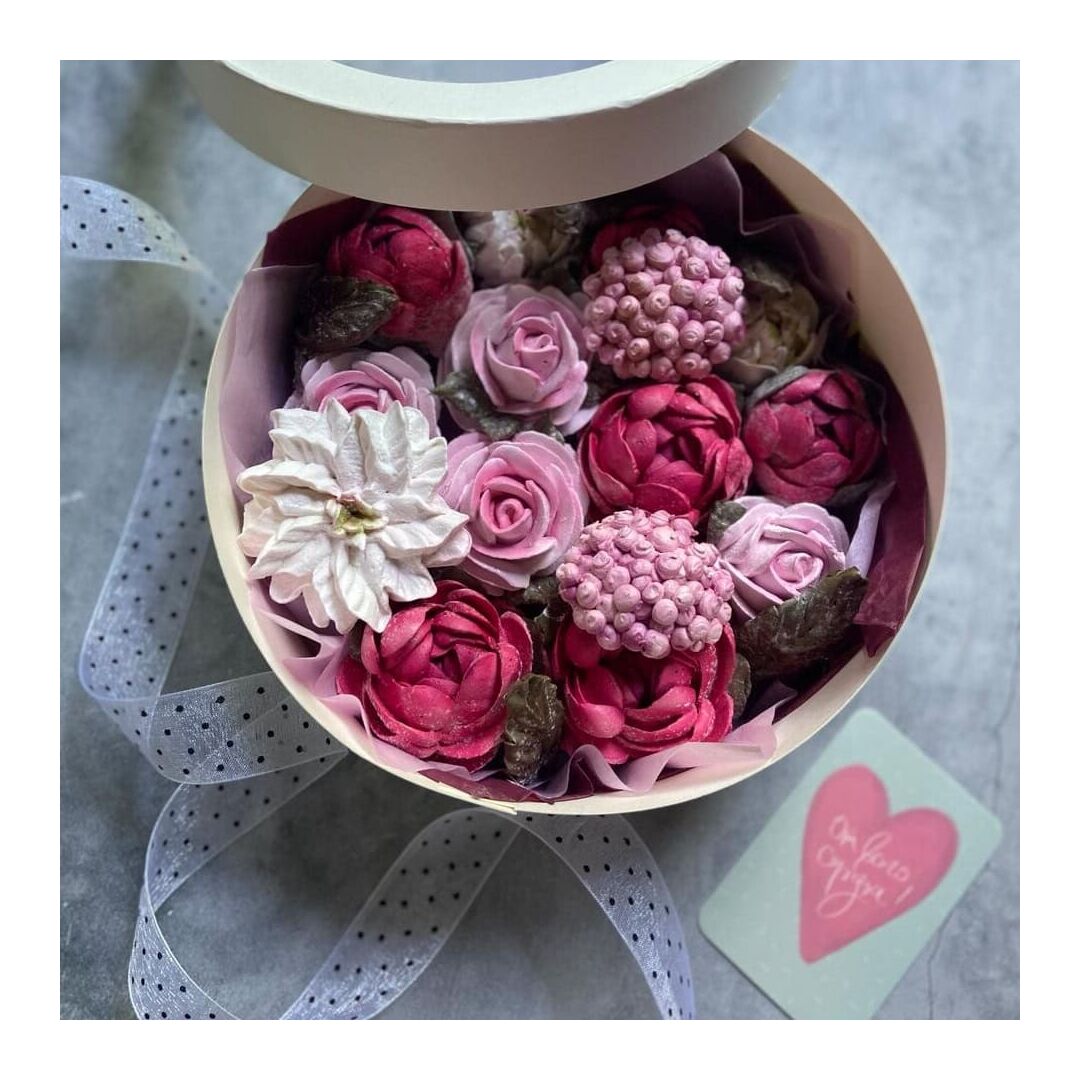 Розовый вечер.  Сладкий букет из зефира: пионы, розы, георгины, изображение 4