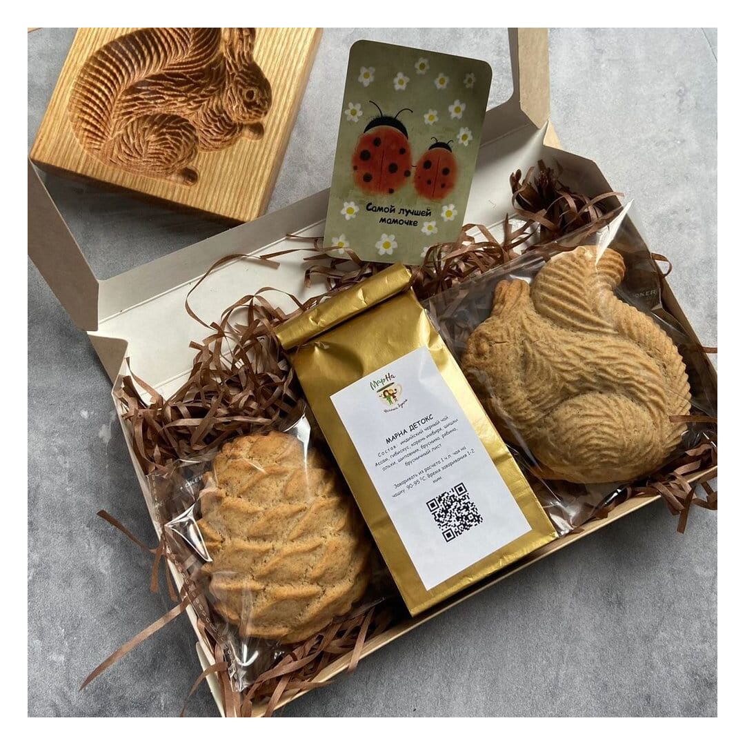Подарок с чаем и пряниками Белка (начинка кедровые орехи-клюква), изображение 2