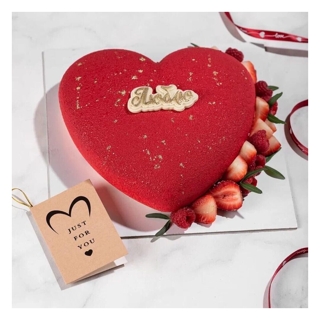 Торт в виде сердца LOVE, изображение 2