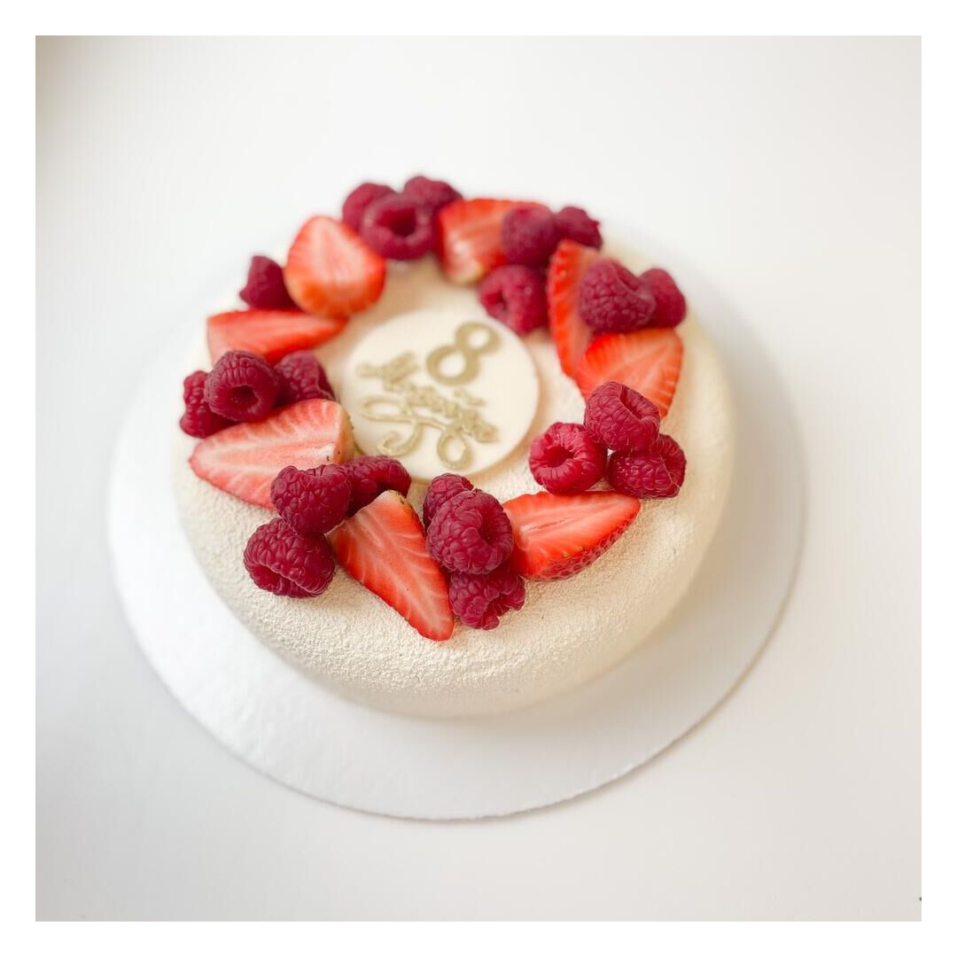 Торт в подарок с шоколадной открыткой, изображение 6