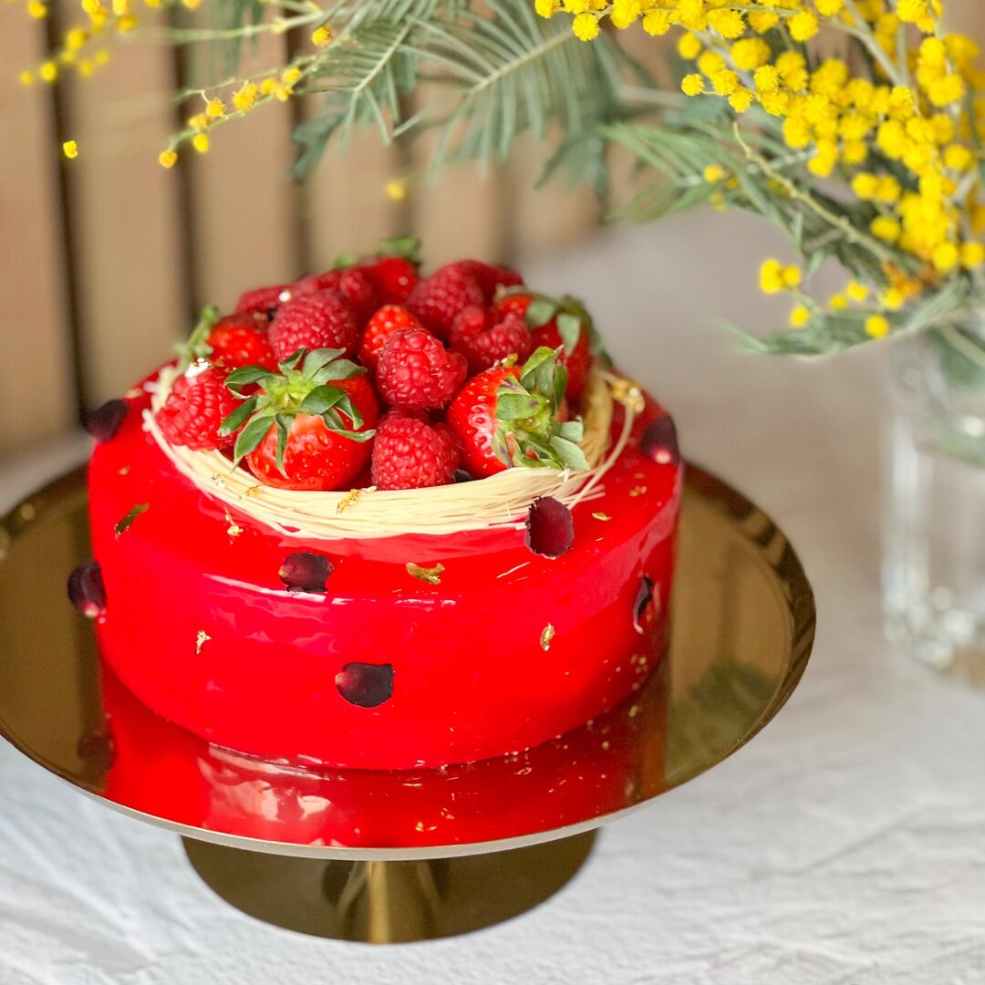 Мини торт Ванильно - малиновый с клубникой, изображение 2